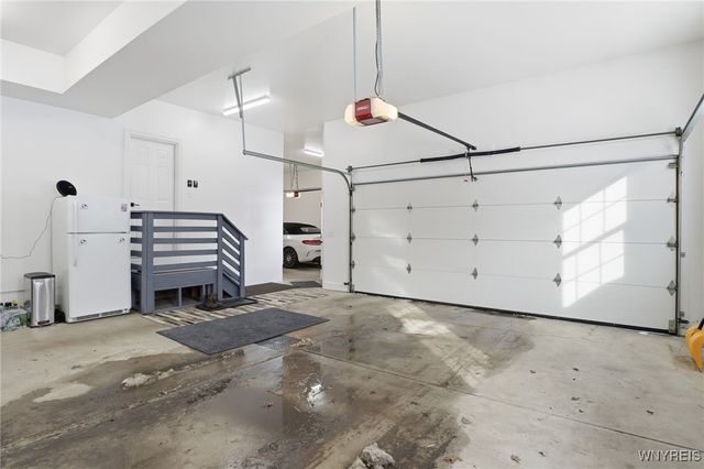 18 Woodthrush Trail, Orchard Park, NY 14127