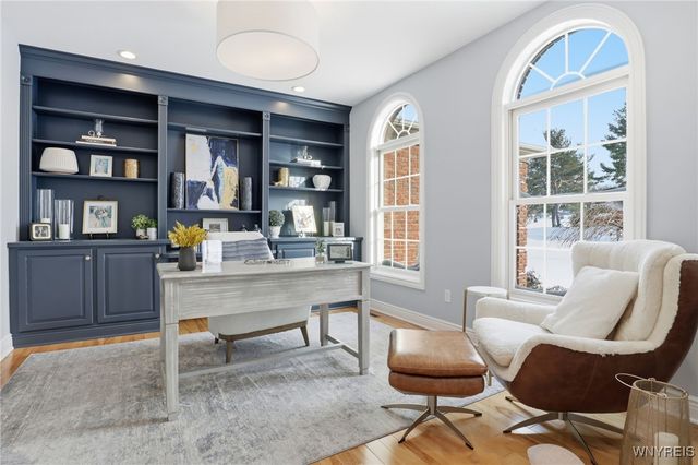 18 Woodthrush Trail, Orchard Park, NY 14127