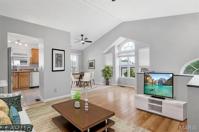 145 Glenbarr Court, Valley Park, MO 63088