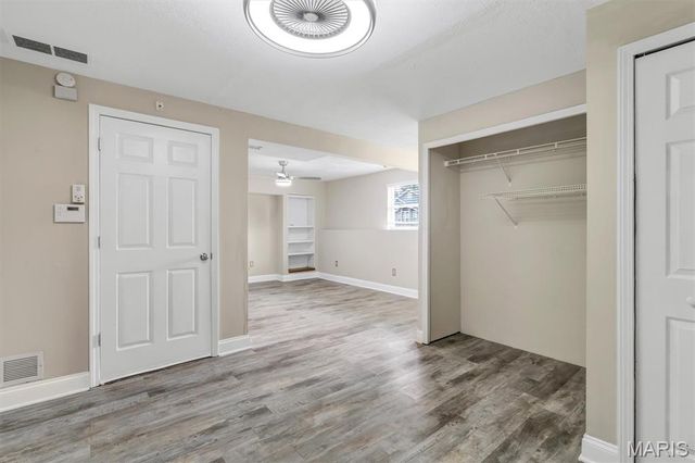 145 Glenbarr Court, Valley Park, MO 63088