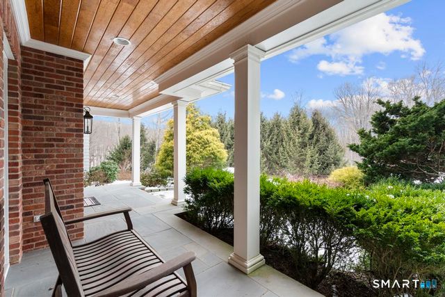 51 Elderslie Lane, Woodbridge, CT 06525