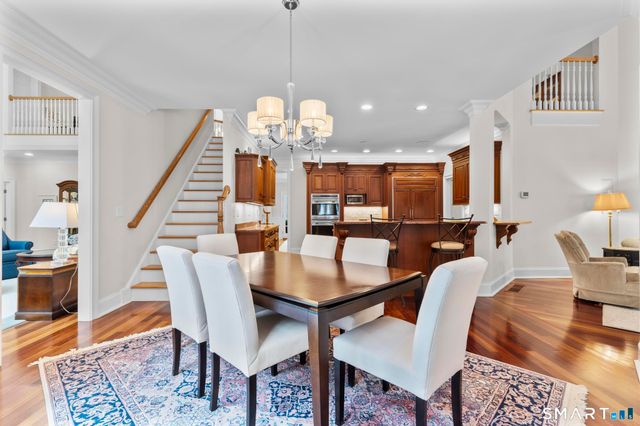 51 Elderslie Lane, Woodbridge, CT 06525