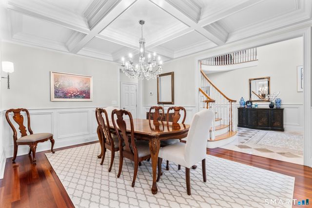 51 Elderslie Lane, Woodbridge, CT 06525