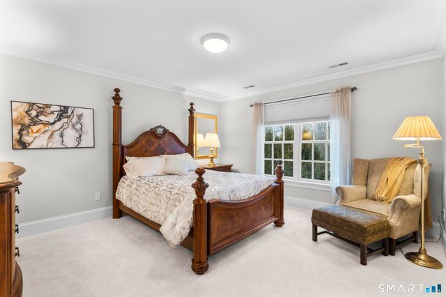 51 Elderslie Lane, Woodbridge, CT 06525