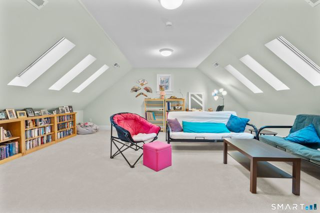 51 Elderslie Lane, Woodbridge, CT 06525