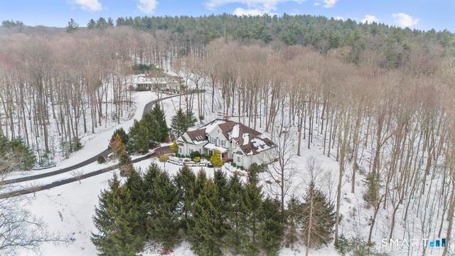 51 Elderslie Lane, Woodbridge, CT 06525