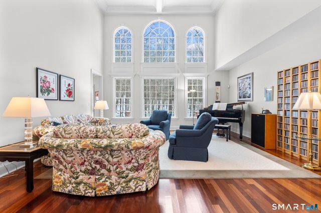 51 Elderslie Lane, Woodbridge, CT 06525