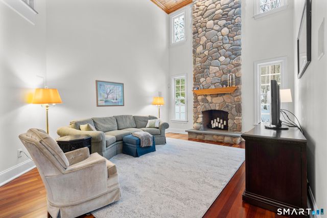 51 Elderslie Lane, Woodbridge, CT 06525