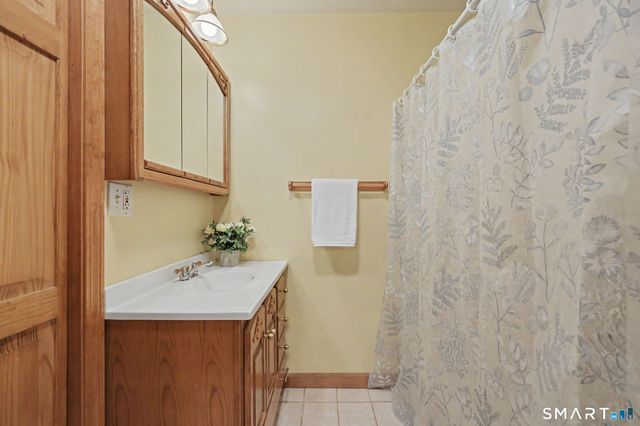 60 Housatonic Drive, Newtown, CT 06482