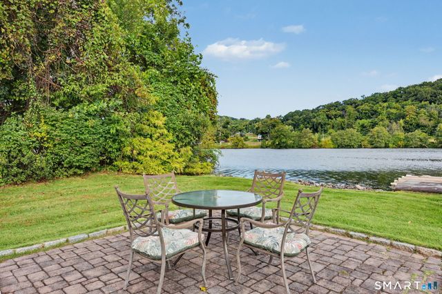 60 Housatonic Drive, Newtown, CT 06482