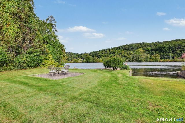 60 Housatonic Drive, Newtown, CT 06482