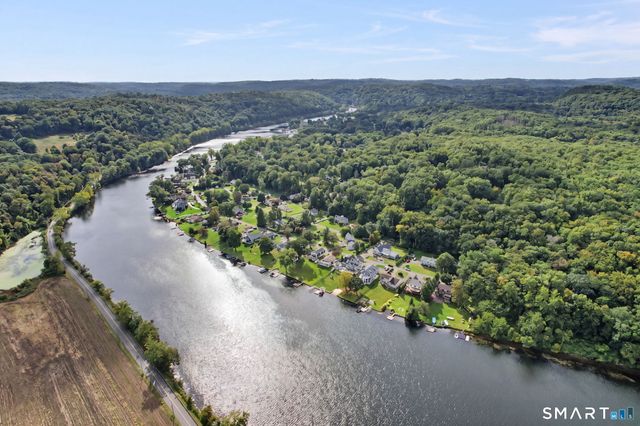 60 Housatonic Drive, Newtown, CT 06482