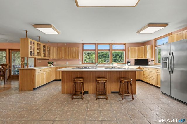 60 Housatonic Drive, Newtown, CT 06482