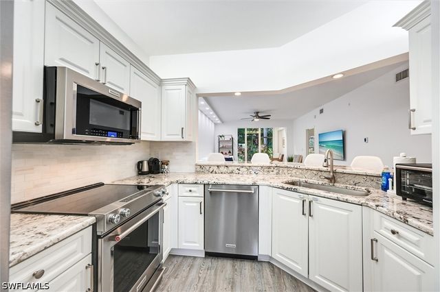 859 Tanbark DR 105, Naples, FL 34108