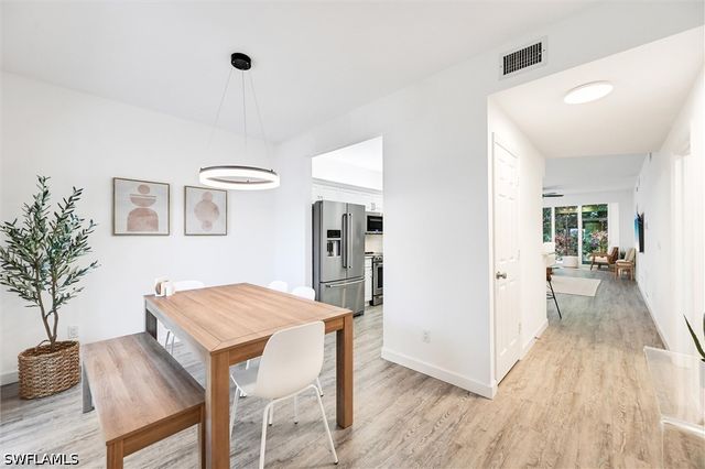 859 Tanbark DR 105, Naples, FL 34108