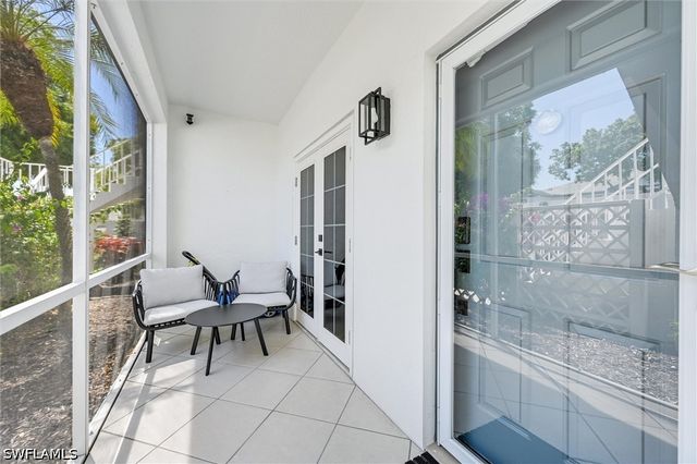 859 Tanbark DR 105, Naples, FL 34108