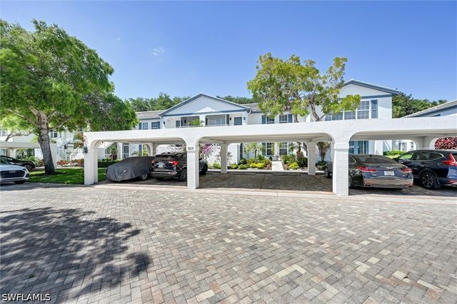 859 Tanbark DR 105, Naples, FL 34108