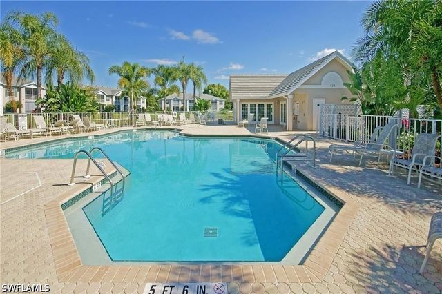 859 Tanbark DR 105, Naples, FL 34108