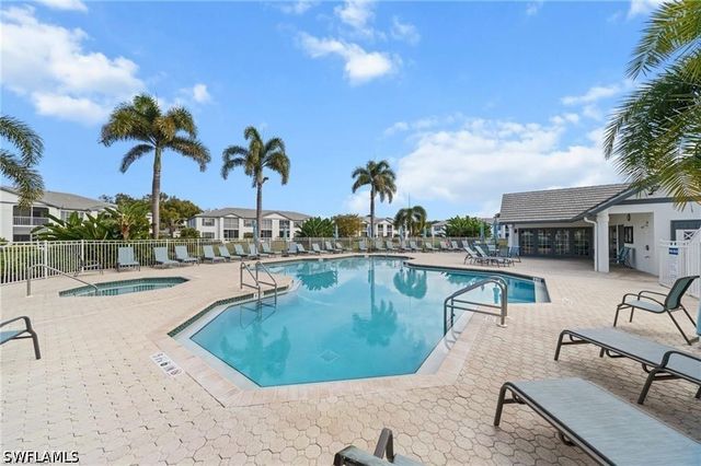 859 Tanbark DR 105, Naples, FL 34108