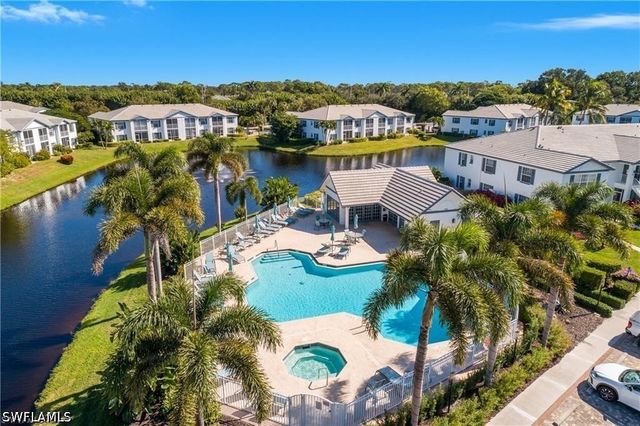 859 Tanbark DR 105, Naples, FL 34108