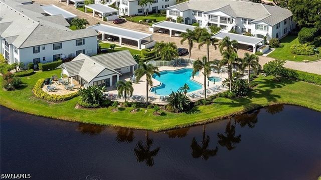 859 Tanbark DR 105, Naples, FL 34108