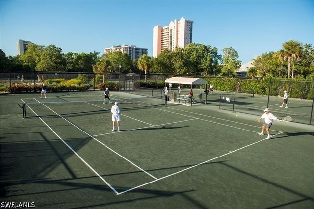 859 Tanbark DR 105, Naples, FL 34108