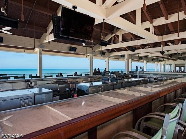 859 Tanbark DR 105, Naples, FL 34108