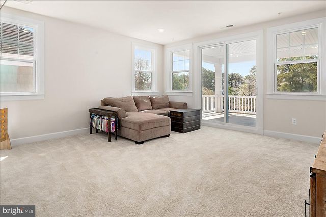 12395 HIDDEN BAY DR, Berlin, MD 21811