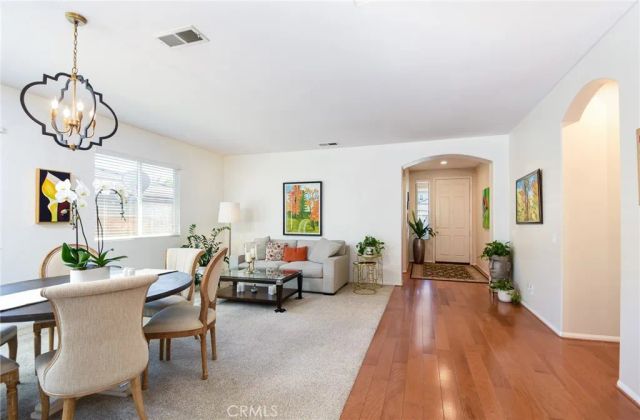 41686 Monterey, Temecula, CA 92591