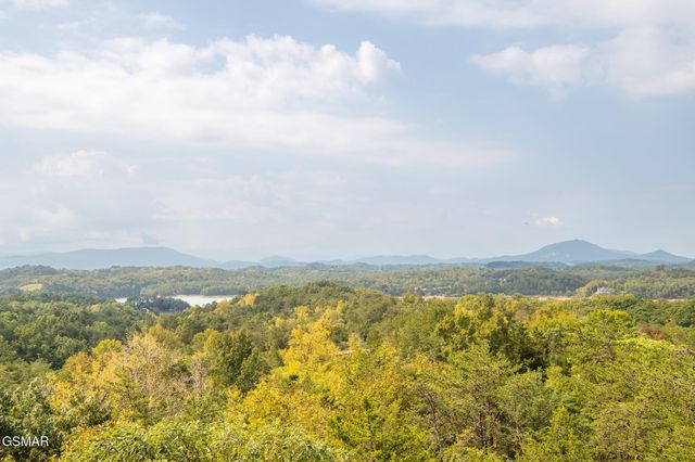 934 Buck Way, Sevierville, TN 37876