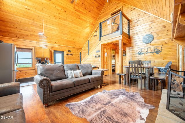 934 Buck Way, Sevierville, TN 37876