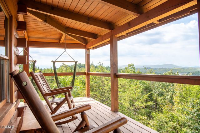 934 Buck Way, Sevierville, TN 37876