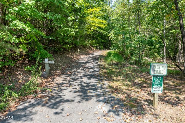 934 Buck Way, Sevierville, TN 37876