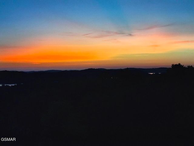 934 Buck Way, Sevierville, TN 37876