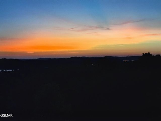 934 Buck Way, Sevierville, TN 37876