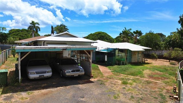 4570 Ahuli Place, Honolulu, HI 96816