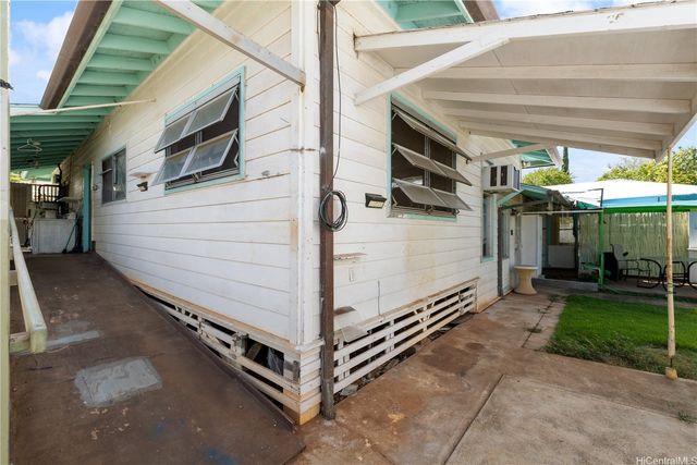 4570 Ahuli Place, Honolulu, HI 96816