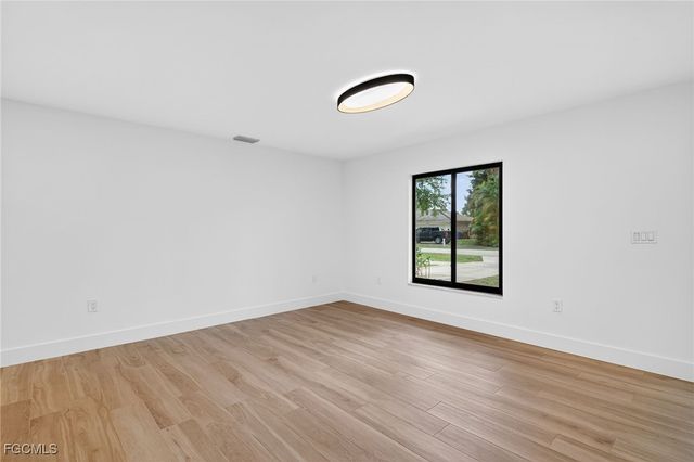 1433 Paloma DR, Fort Myers, FL 33901