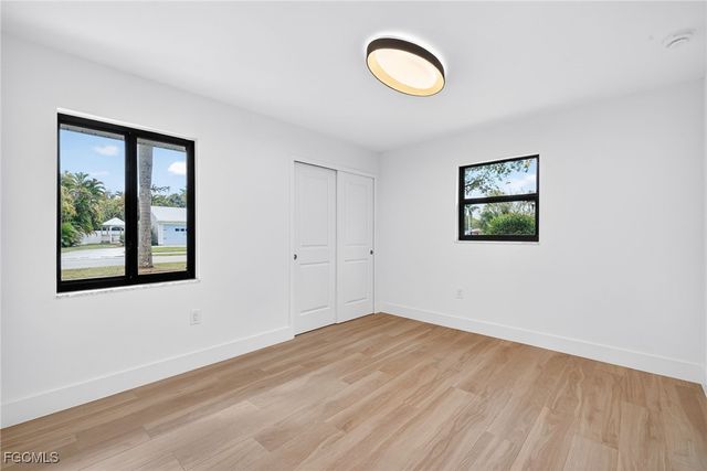 1433 Paloma DR, Fort Myers, FL 33901