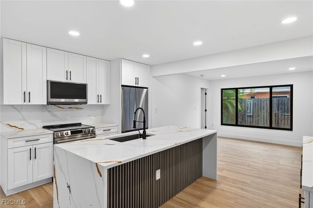 1433 Paloma DR, Fort Myers, FL 33901