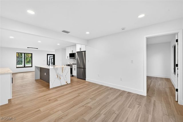 1433 Paloma DR, Fort Myers, FL 33901