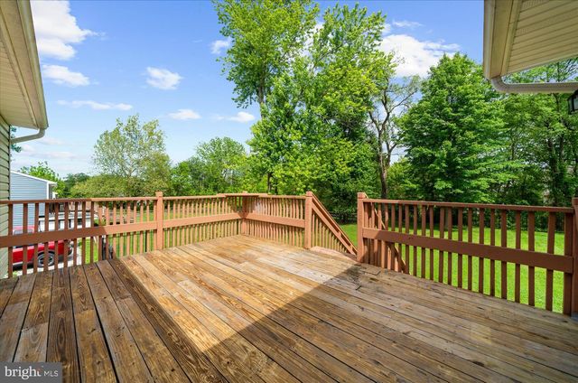 1249 W EVERGREEN DR, Phoenixville, PA 19460
