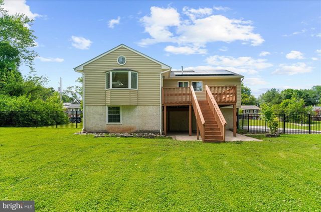 1249 W EVERGREEN DR, Phoenixville, PA 19460