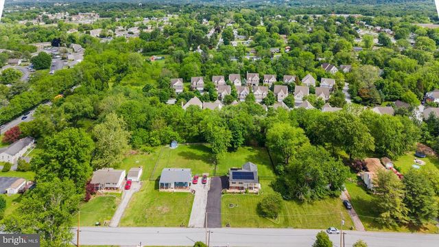 1249 W EVERGREEN DR, Phoenixville, PA 19460