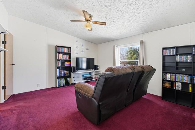 882 LILAC ROAD, Little Suamico, WI 54141