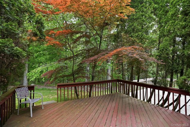 46 Maple Hill Drive, Mahopac, NY 10541