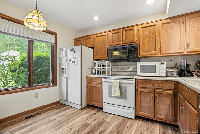 46 Maple Hill Drive, Mahopac, NY 10541