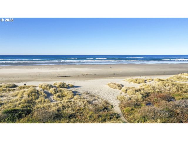 88416 1ST Ave 101, Florence, OR 97439