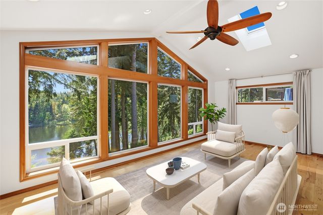 4820 W Tapps Drive E, Lake Tapps, WA 98391