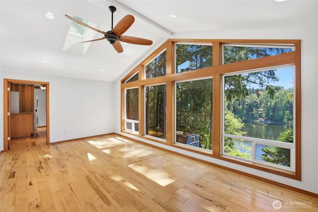 4820 W Tapps Drive E, Lake Tapps, WA 98391